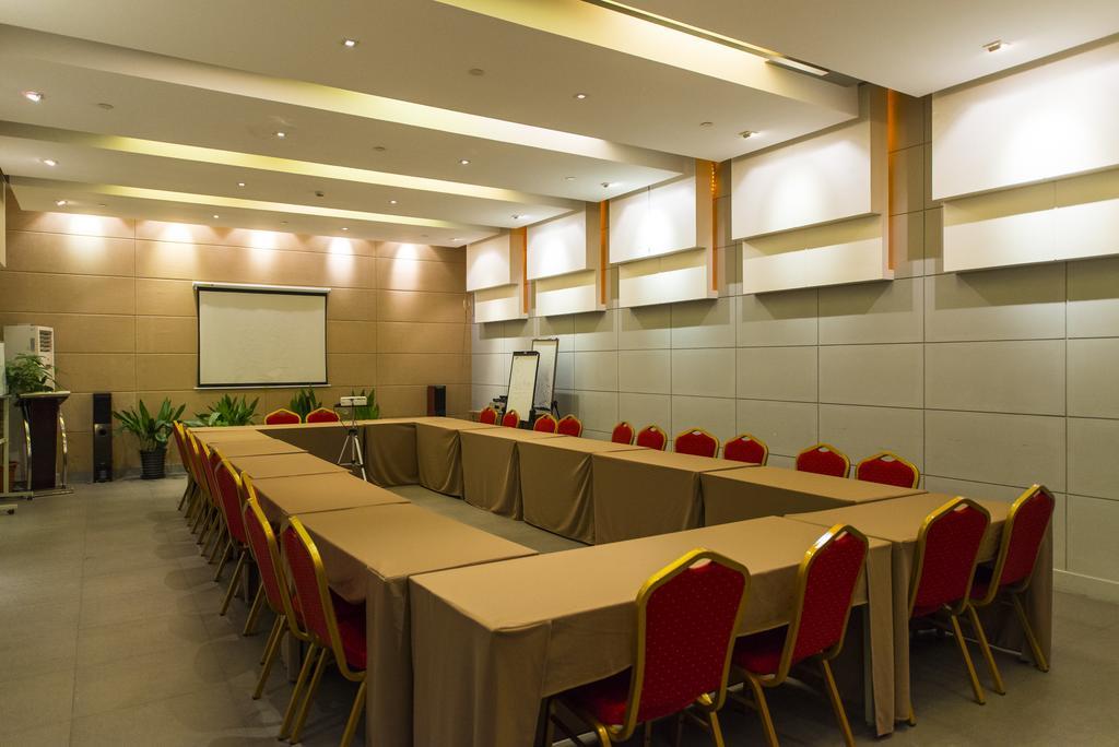 Jinjiang Inn - Shanghai Everbright Convention & Exhibition Center Dış mekan fotoğraf
